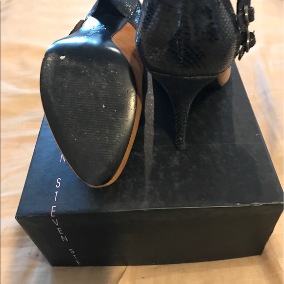 Shoes - Picture 3 of 3